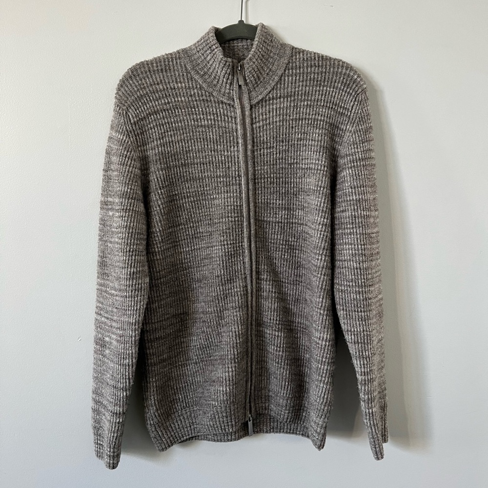 NNO7 Einar Zip Front Sweater